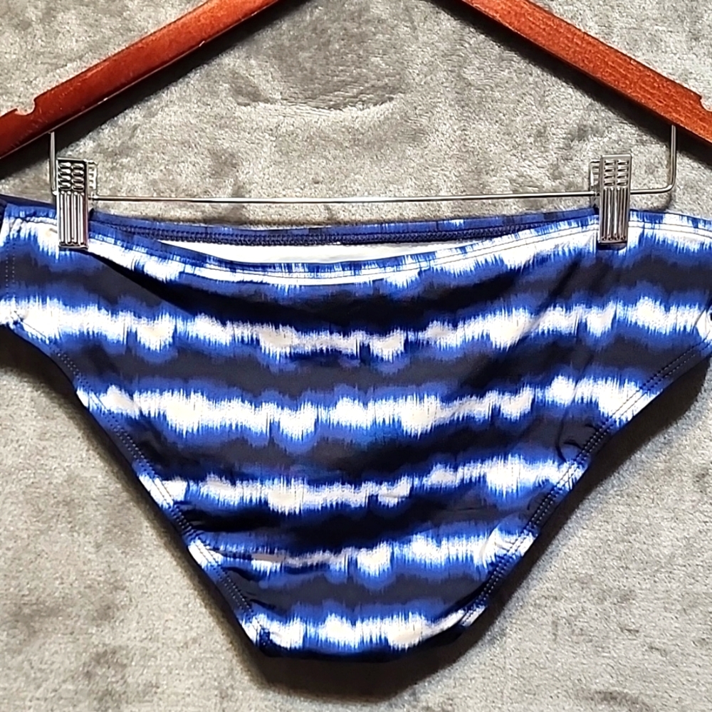 Nautica Navy and White Swimwear New With Tags Size 14 - Picture 3 of 7